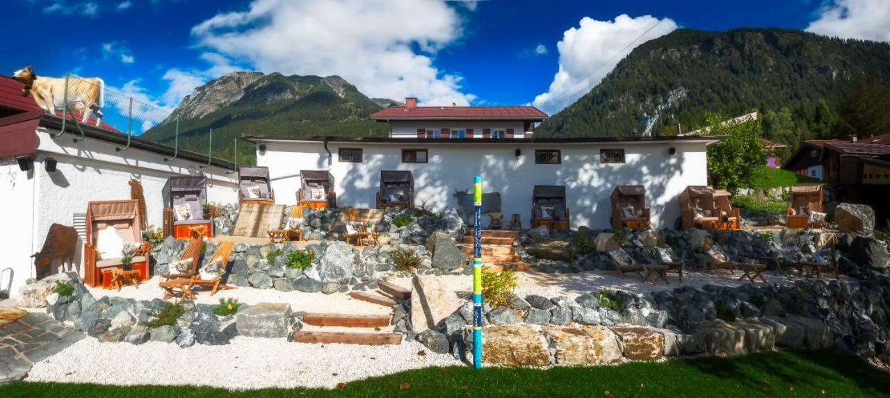 Отель Zur Gluecklichen Kuh Оберстдорф Экстерьер фото